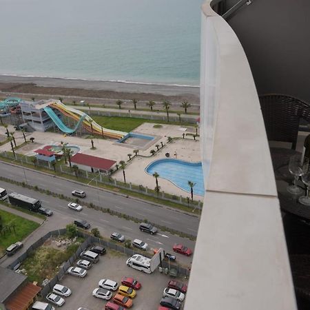 Apartment Orbi Dado Batumi Bagian luar foto