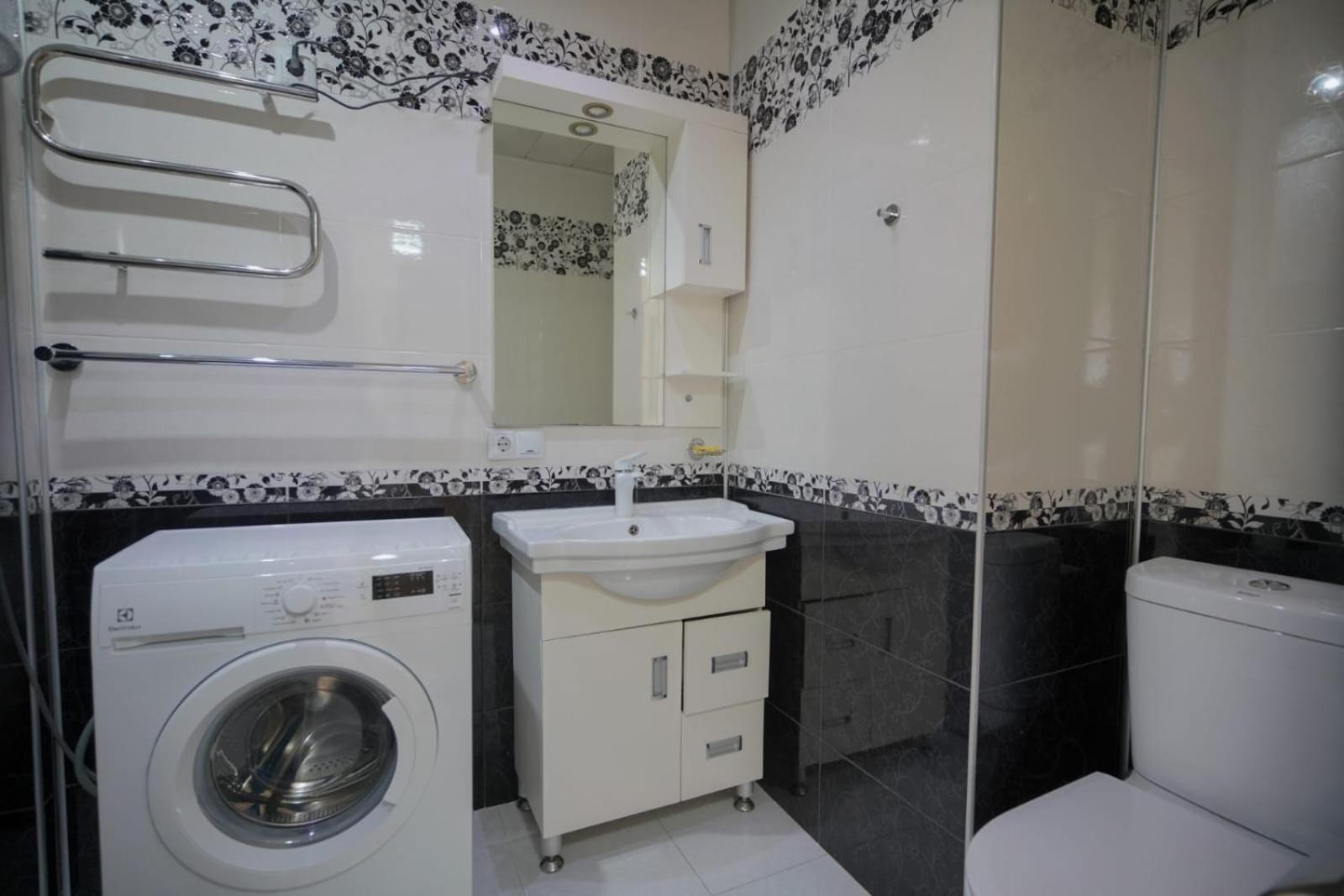 Apartment Orbi Dado Batumi Bagian luar foto
