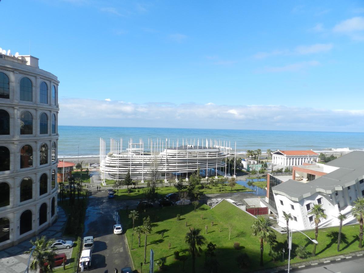 Apartment Orbi Dado Batumi Bagian luar foto