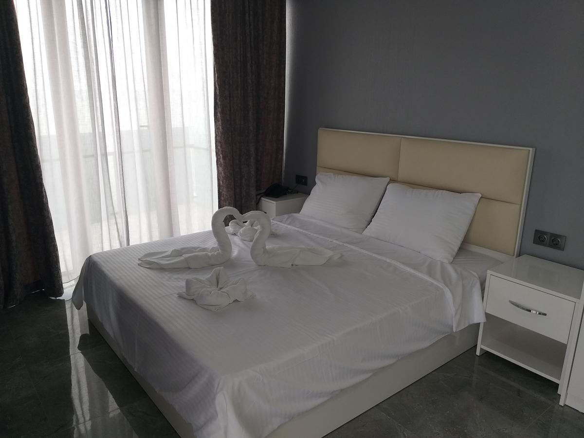 Apartment Orbi Dado Batumi Bagian luar foto
