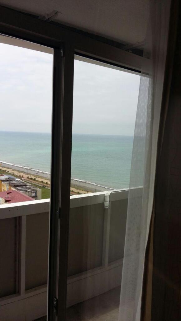 Apartment Orbi Dado Batumi Bagian luar foto